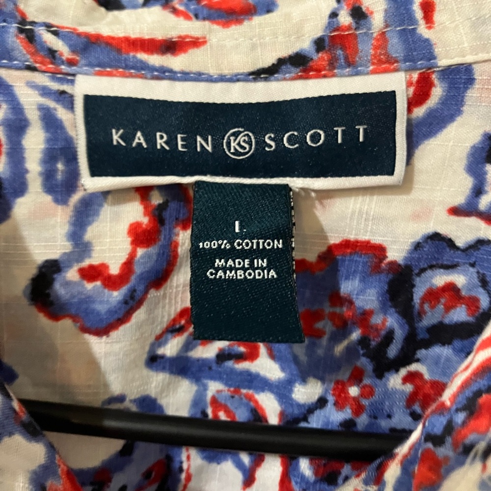 Karen Scott Women’s  Floral Button Down Shirt - Red and Blue - Picture 3 of 8